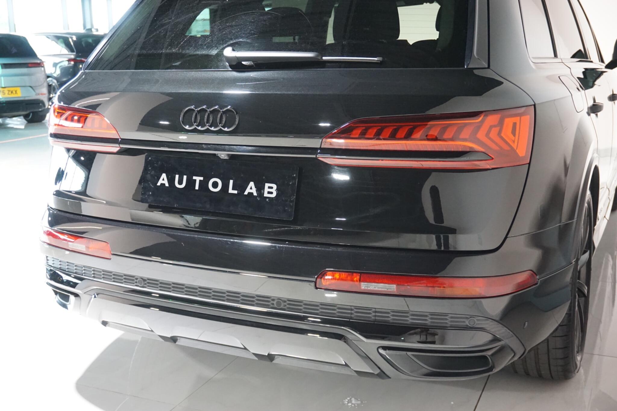 Audi Q7 3.0 TFSI V6 55 Black Edition SUV 5dr Petrol Tiptronic quattro Euro 6 (s/s) (340 ps)